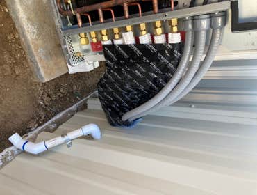 Outdoor unit piping