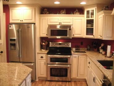 Custom Kitchen Cabinets