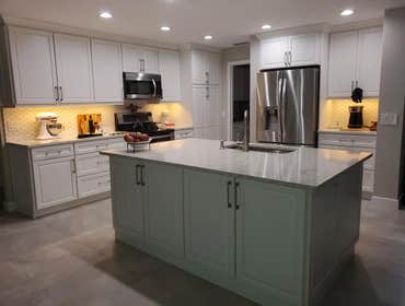 HQCS (941) 584-4535 - Kitchen Island Remodel