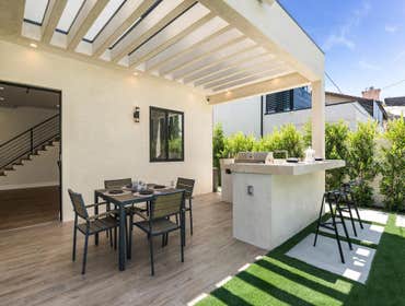 Outdoor Patio and Kitchen