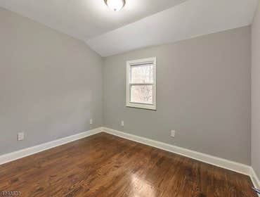 60 Ralph Place