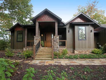 PRIVATE RESIDENCE - JOHN SOAVE CUSTOM BUILDER