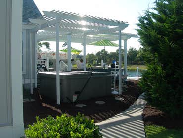Makowski Project Examples Makowski Construction is a home remodeling company that provides comprehensive services from concept to completion. We unders
