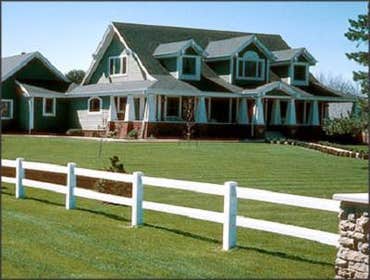 Vinyl fencing