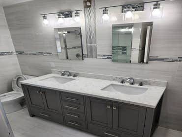 Dual Vanity for Couple