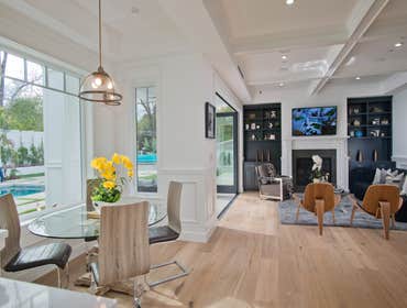 19348 Collier St, Tarzana, CA 91356 Brand new construction Cape Cod situated in the heart of Tarzana South of the Blvd, just a block from Ventura Blvd'