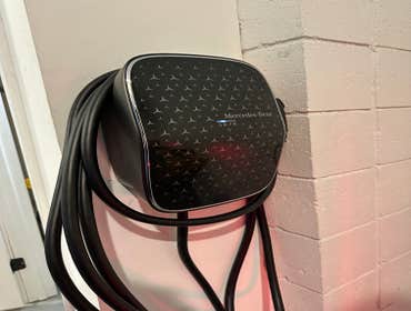⚡ Luxury EV Charger Installation – Mercedes-Benz Charging System Installation of a premium residential EV charging system designed for reliable high-pe