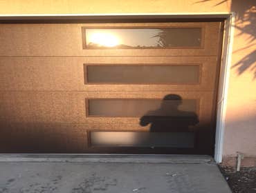 Modern Garage Doors A close look at some of the modern style garage doors that we have installed. There is a wide variety of options when it comes to g