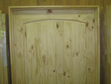 KNOTTY PINE DOORS PREHUNG