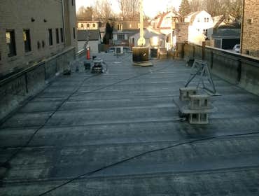 Single ply roof