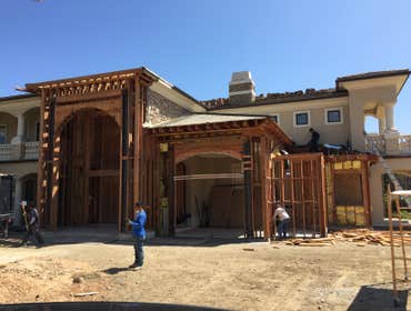 Demolition Commercial and Residential Demolition Services
At Master Demolition Inc. in Los Angeles we provide our clients with high quality demolition