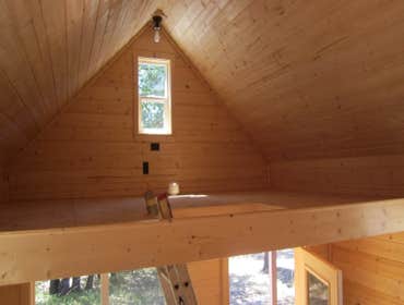 8 x 12 loft for 2 beds