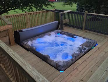Deck & Hot Tub