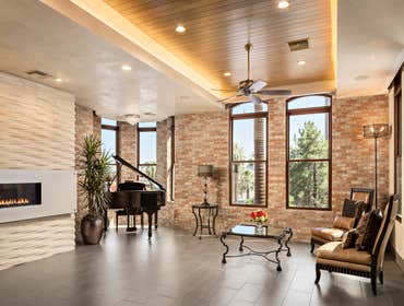 Luxury Urban This urban luxury home features many unique finishes to the downtown Phoenix area. The kitchen boasts finishes such as concrete counters,