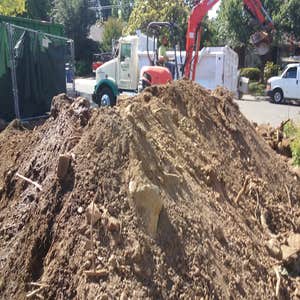 Load and remove dirt and concr