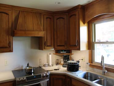 under cabinet lights