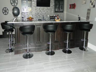 Custom Bar