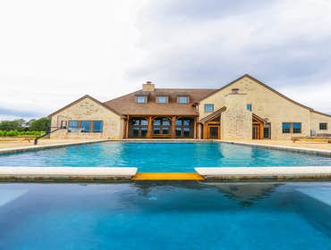 CEDAR HALL RESIDENCE