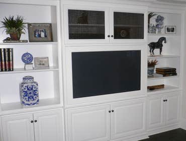CUSTOM REMODELING