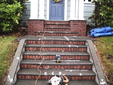 UPDATED STAIRS & RAILING-BEFORE