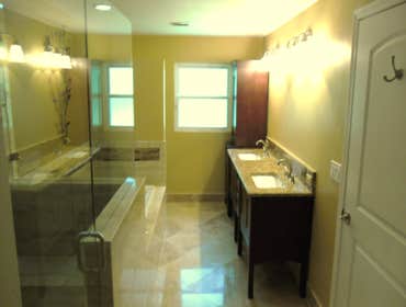 LynnLee Construction Group Custom Homes, Additions, Historical Renovations, Remodeling, Trade Professionals
Major Home Re-model (detached garage,