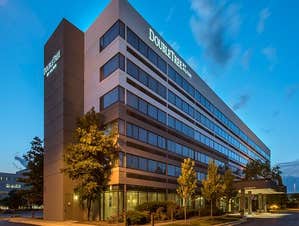 Schaumburg Hilton Doubletree Hotel