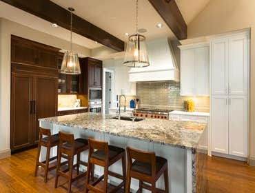 The Jefferson Kitchen Full Kitchen Remodel
Time Frame: 3 Months
400 SQFT
Hardwood Flooring
Gas Appliances
Pendant Lights
Glass Mosaic Backsplash