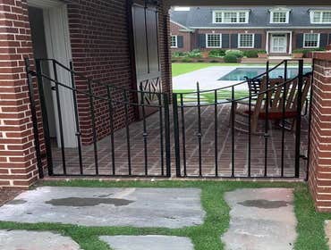 Fence/Gates/Handrails