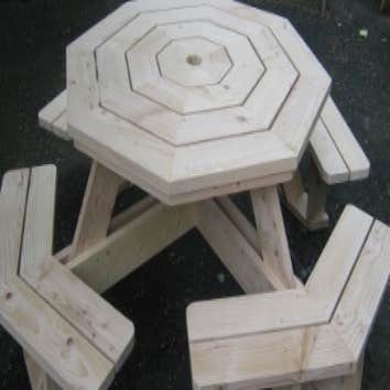 Octagon Picnic Table made of solid Pine