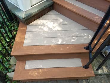 Deck stairlanding