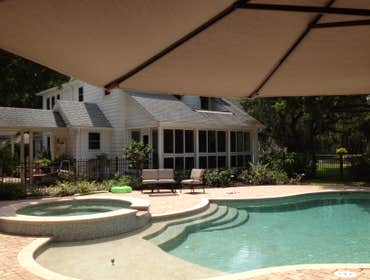 Spa & Pool