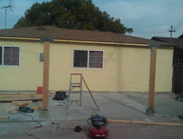 Norwalk cover patio In this project we had to fix a couples of problems before start building the cover patio.
we re stucco the back wall that had to m