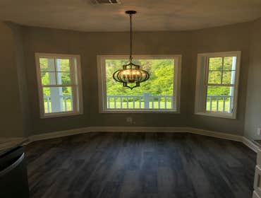 300 Ridge Road • Clarkesville