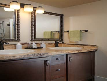 PRIVATE RESIDENCE - JOHN SOAVE CUSTOM BUILDER