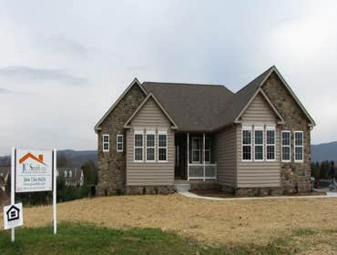 stone and vinyl siding