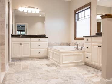 Bathroom Tub