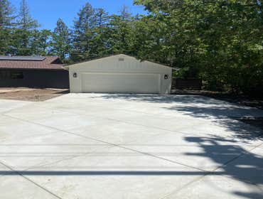 Photos by Illice Concrete Inc #1 Diamond design Driveway with pavers