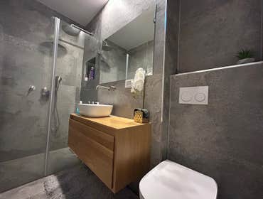 Bathrooms Remodeling
