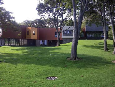 South Hampton Home New construction house for the world famous Labo Architectural firm. This project is a summer home for a well known Interior Designe