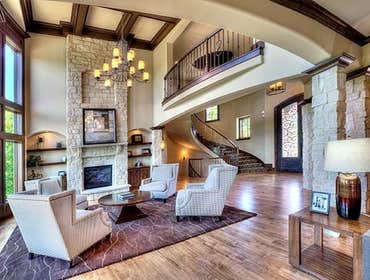 Hearthroom and Overlook