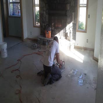 Clydesdale Dr., Lake Hughes 93532 This property had major slab cracks and the customer wanted an effective but cost-efficient repair.
We provided t
