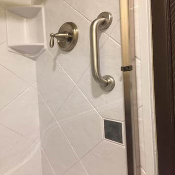 Best Western Plus - Sutter House Tub to shower conversion with design upgrades.
-Remove existing tub, surround, and hardware.
-Install Seamless Wall
