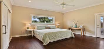 Maplewood Estates Custom Home -Coastal inspired 4 bedroom 3 bath with office/gym
-2,700 square feet of living area and 3,469 total square feet
-Open