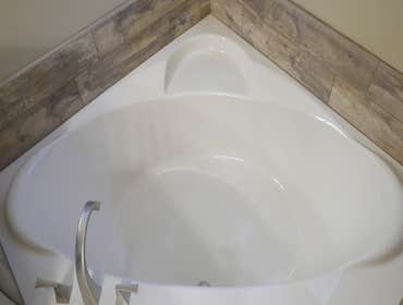 Winoka Master Bathroom