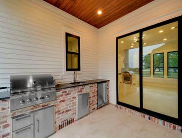 Modern Farm House