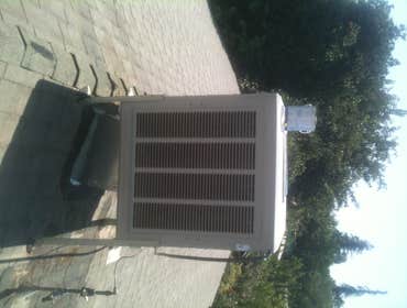 Evaporative cooler