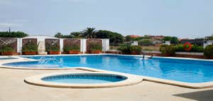 Austin Pool Company Austin pool builder, Austin outdoor kitchens, outdoor living spaces, custom deck building, pool renovations, pool liner replacemen