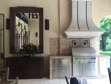 Photo(s) from Larry Battisti