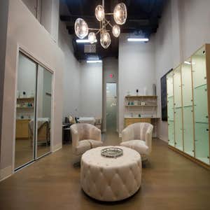 Personal Shopper Space, River Oaks District