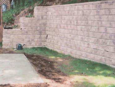 Retaining wall